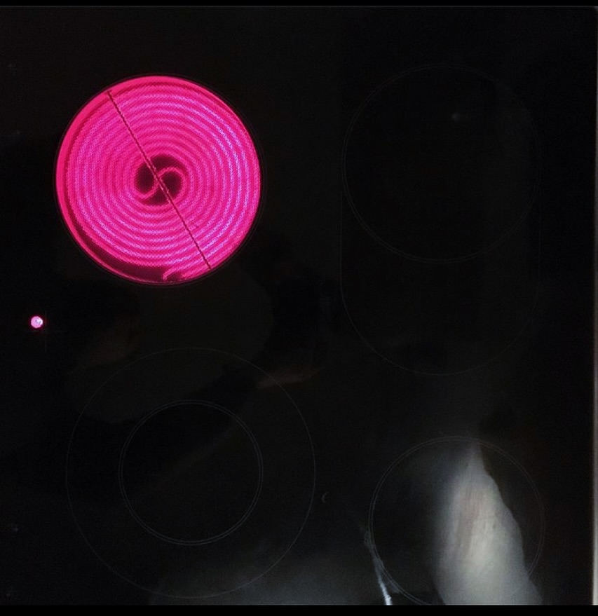 Alle Jahre wieder bringe ich euch einen Klassiker. 
Meinen Herdplattenadventskranz 🙃  Wir wünschen euch einen wunderschönen ersten Advent und einen tollen Sonntag.  #advent #herdplatten #klassiker #vorweihnachtszeit