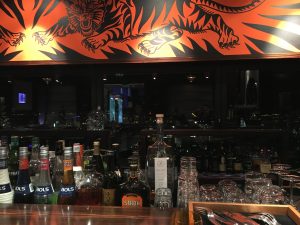 Blick über die Bar des Falco Leipzig