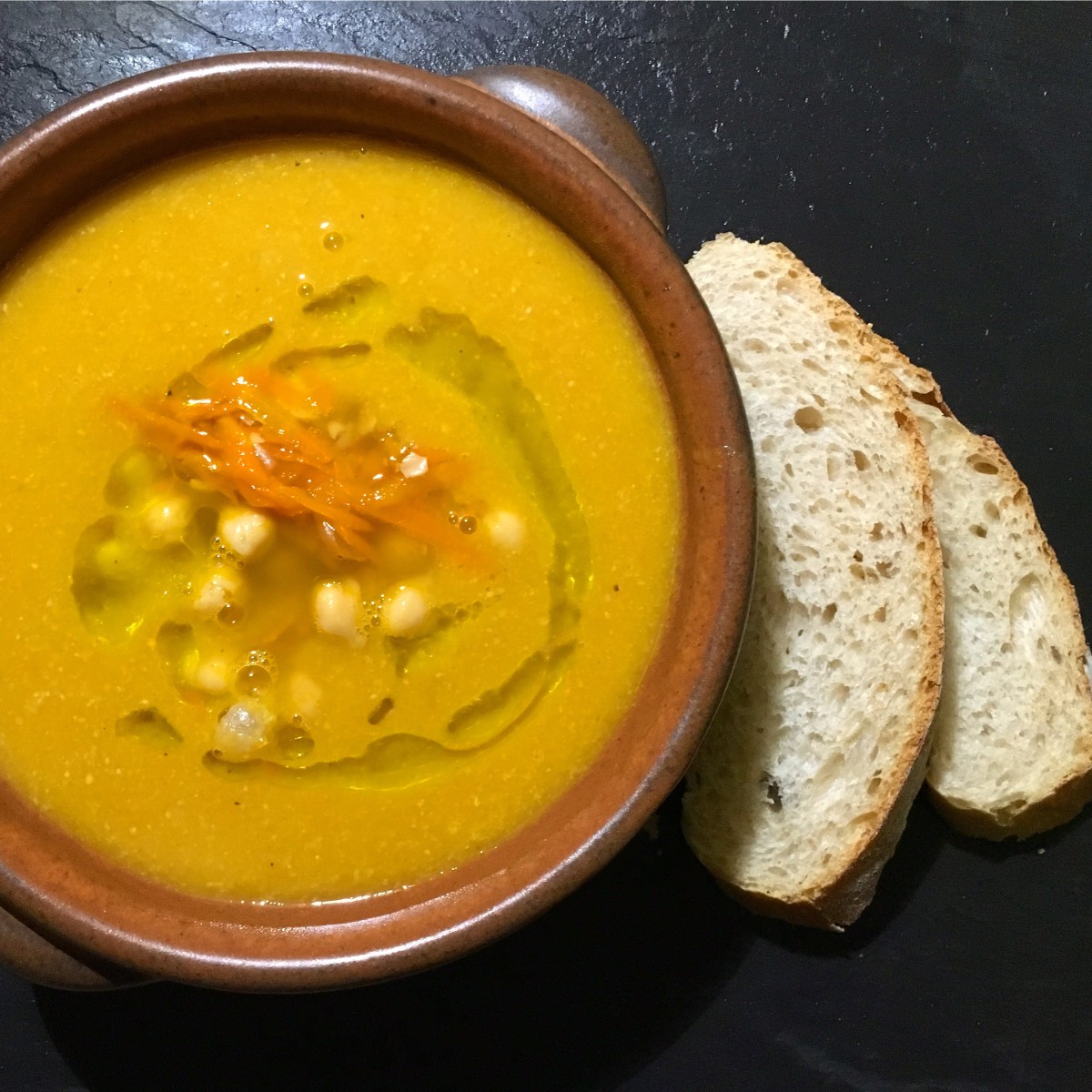 Rezept: Kichererbsen-Möhren-Suppe